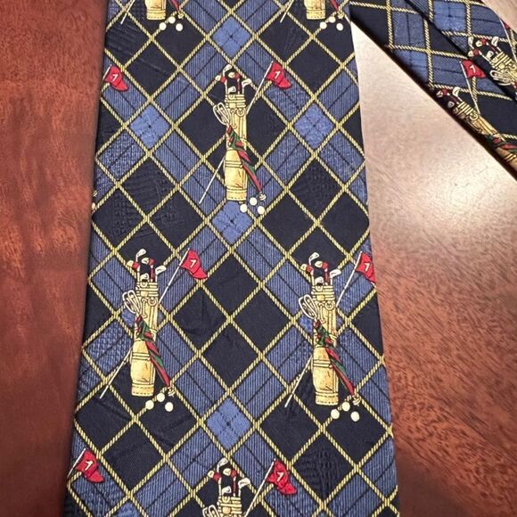 EUC Men's Tommy Hilfiger Golf Club Print Silk Neck Tie - Picture 2 of 4